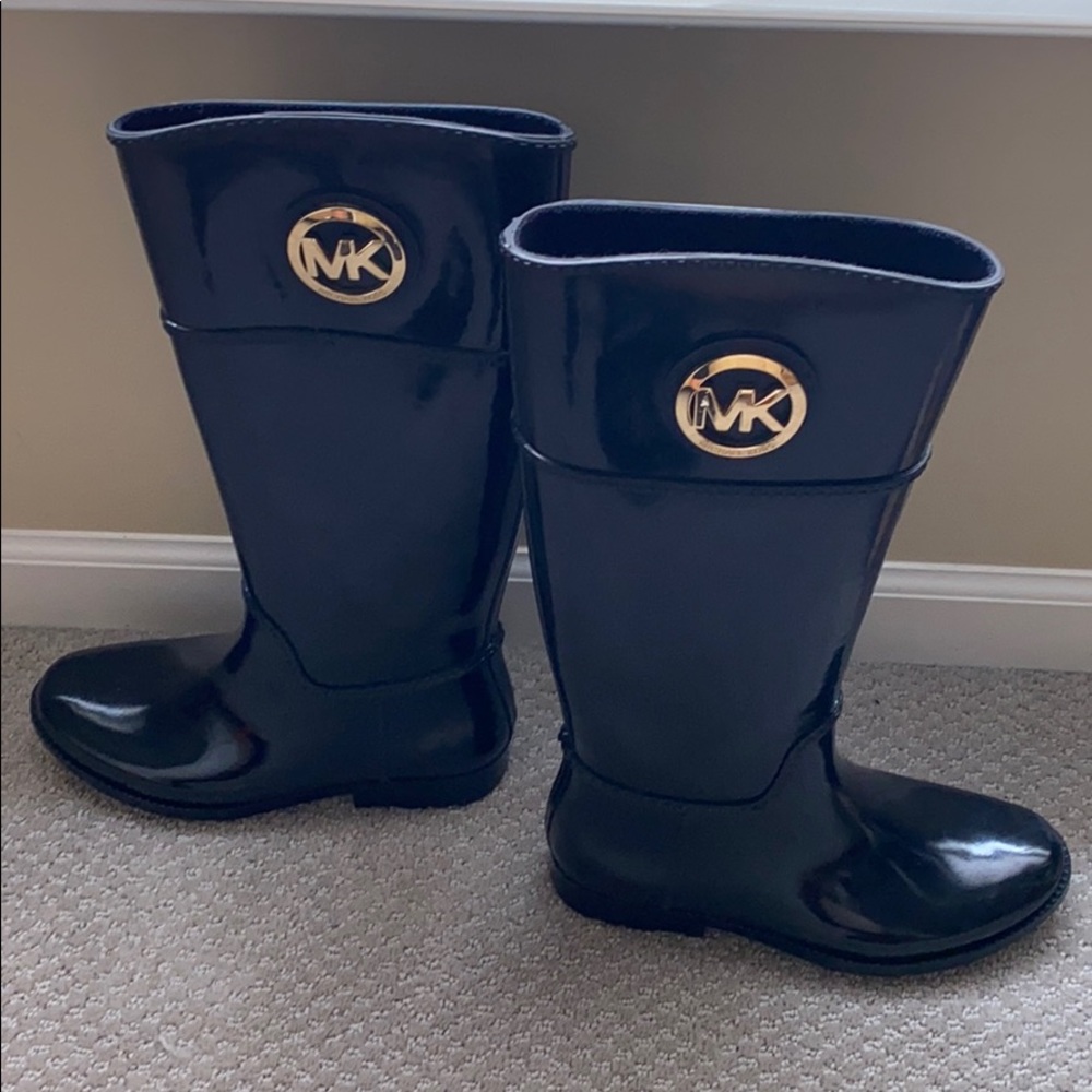 Rain boots